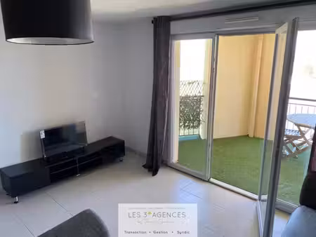 f2 meuble dans residence - a cogolin