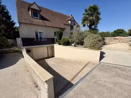 maison de 6 pièces de luxe en vente à saint-sauveur-sur-école  île-de-france