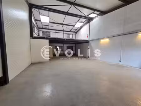 location local d’activités arpajon 91290 208m²