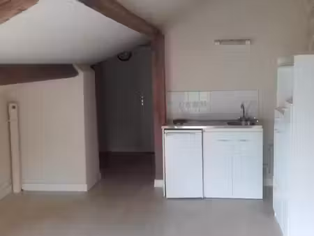 location appartement 1 pièce 31m² thomery 77810