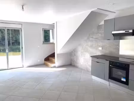 location appartement 3 pièces 58m²