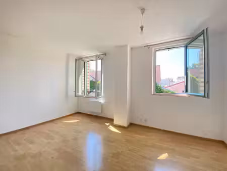location appartement 3 pièces 50m²