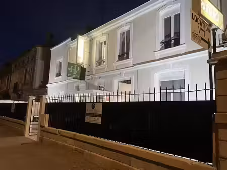 vente locaux professionnels 18 pièces 300 m² à saint-dizier (52100)  180 000 €