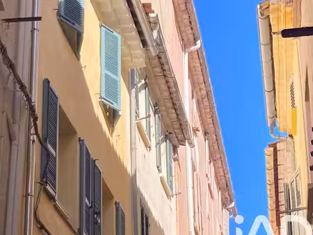 immeuble à hyères (83400)