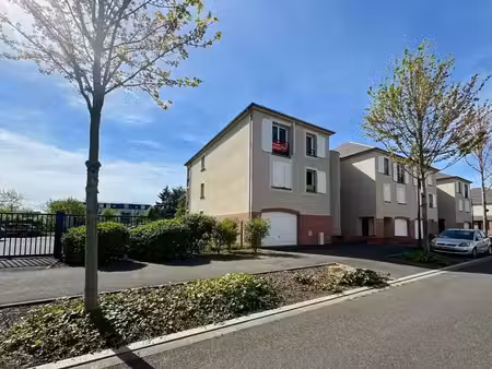 location appartement 2 pièces 41 m² à orléans (45100)