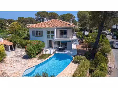 villa saint raphael 7 pièce(s) 260 m2