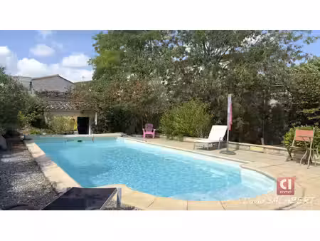 forcalqueiret  rare maison de village avec jardin  piscine et grand garage