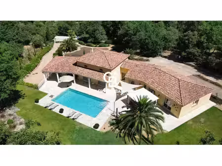 les arcs sur argens – villa néo-provençale 190 m² • calme absolu • piscine • grand jardin.