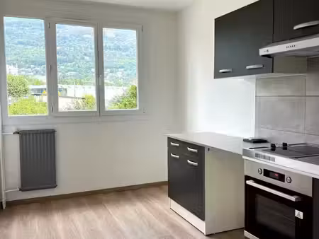 location appartement 1 pièce 30 m² à seyssins (38180)
