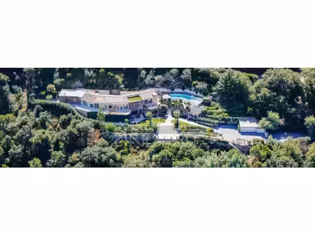 saint-tropez – villa d'exception – vue mer panoramique