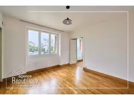 location appartement 4 pièces 61.04 m² à dijon (21000)  790 €