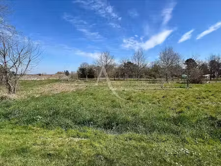 terrain vrigny 601 m2