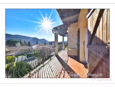 grande demeure avec jardin et garage