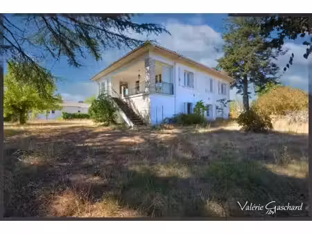 saint seurin sur l'isle -maison 4 chambres + sous sol total  grange et terrain