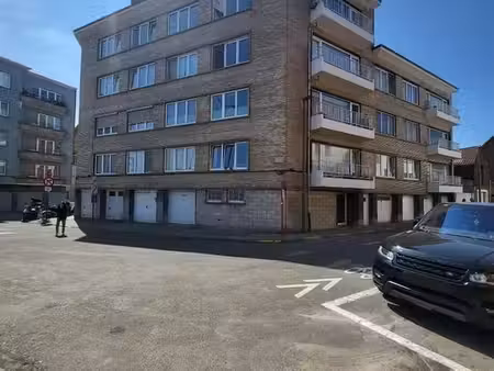 appartement 1 chambre rénové à proximité de la gare de vilv