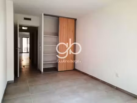 appartement 3 pièces de 81 m2 au centre de montpellier - calme et confort