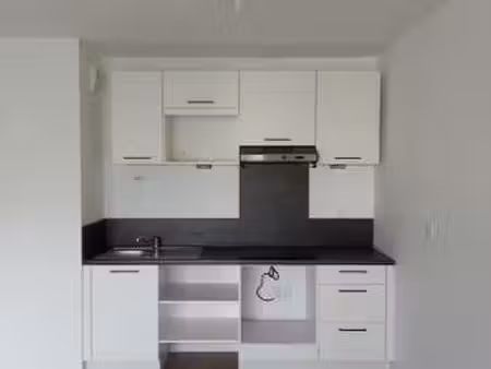 location appartement 2 pièces à chartres-de-bretagne (35131) : à louer 2 pièces / 47m² cha