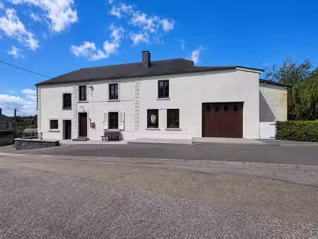 charmante fermette sise au calme  sur 15a. à vonêche