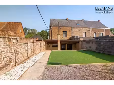 maison à fort potentiel – 3 chambres et grenier aménageable