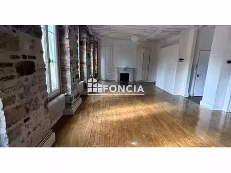 propriété à vendre à sens