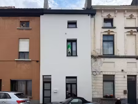 maison de 2 chambres entièrement rénové à louer à gand