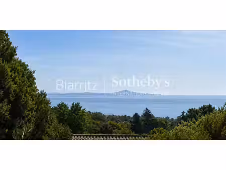 appartement avec terrasse en bord de mer biarritz (64)