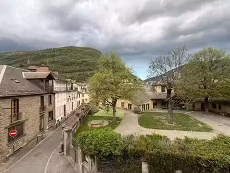 vente duplex 97 m² à bagneres-de-luchon (31110)  164 000 €