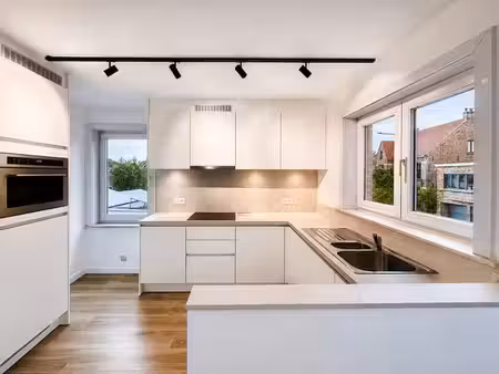 spacieux appartement prêt à emménager avec 2 chambres et par