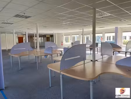 location bureaux louviers 27400 621m²
