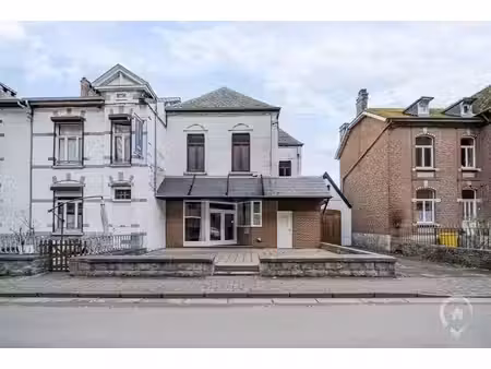 maison de commerce à vendre à hastière