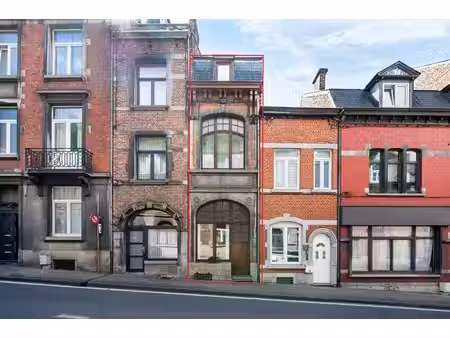 maison 4 chambres avec grand jardin à vendre à dinant