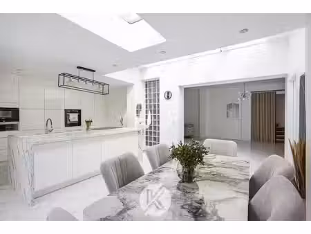 veelzijdige woning op het dorpsplein