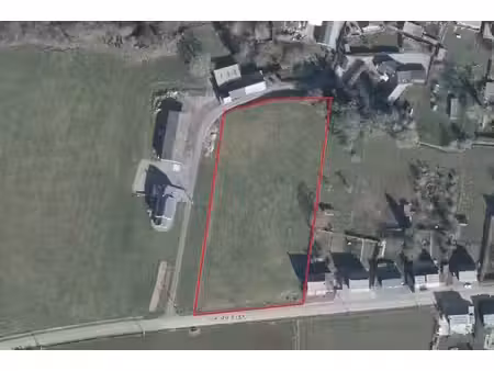 terrain de 78 ares à vendre à doische pour promotion immobi…