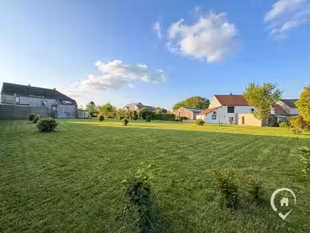 terrain à bâtir avec permis pour 2 maisons à rosée