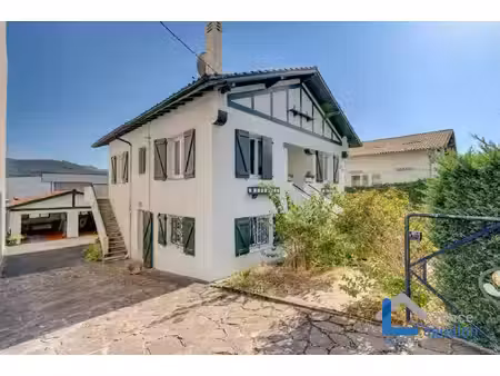 hendaye belle maison de 151 m2 avec fort potentiel