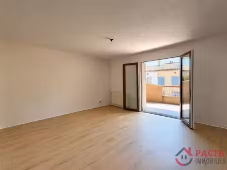 appartement t2 avec terrasse et parking