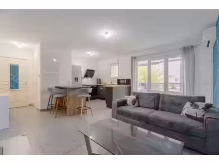 vente appartement 3 pièces 61 m² cuers (83390)