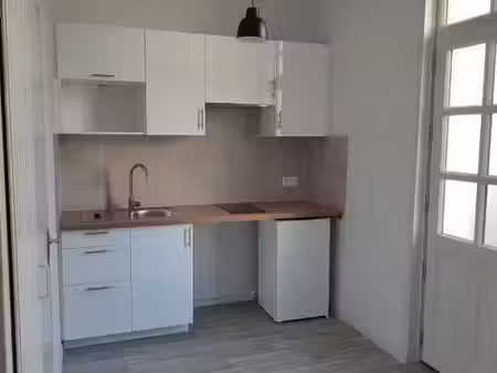 location appartement 1 pièce 32 m² à châtellerault (86100)