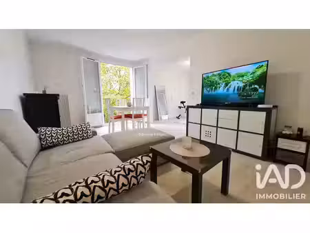 appartement à neuville-aux-bois (45170)