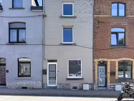 maison deux chambres avec jardin au coeur de bastogne.