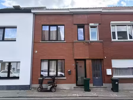maison familiale lumineuse avec 3 chambres et un jardin enso