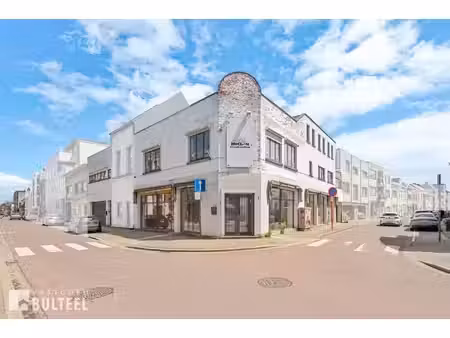 uniek handelspand met kantoren en magazijn/garage.