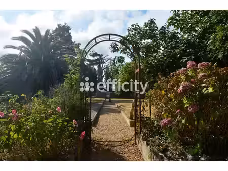 maison 11 pièces - 400 m²