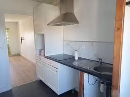 location appartement 2 pièces à saint-jean-d'elle (50810) : à louer 2 pièces / 45m² saint-