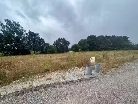 vente terrain 372 m² à surgères (17700)  59 520 €