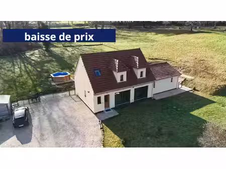 superbe maison contemporaine de 155 m² sur un terrain de 6700 m²