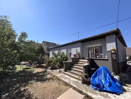 maison de plain-pied  6 pièces  124 m2  sur 4 84 ares à cernay (68700)