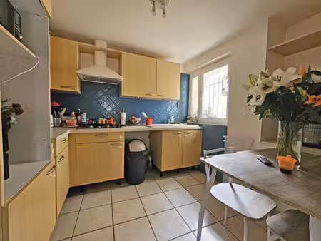 maison de village 60 m² en bon état général