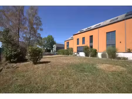 maison à louer avec jardin et 4 chambres   cerfontaine (vbe56039)