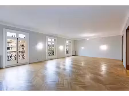 location appartement 8 pièces 370.11 m² à paris 16ème (75016)  15 000 €